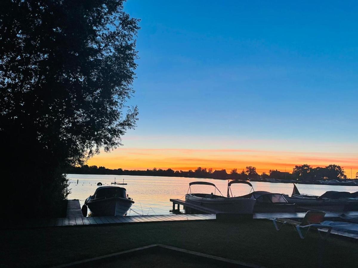 Camping Kleine Belterwijde, Wiede Lodge Met Uitzicht Over Het Water Zewnętrze zdjęcie