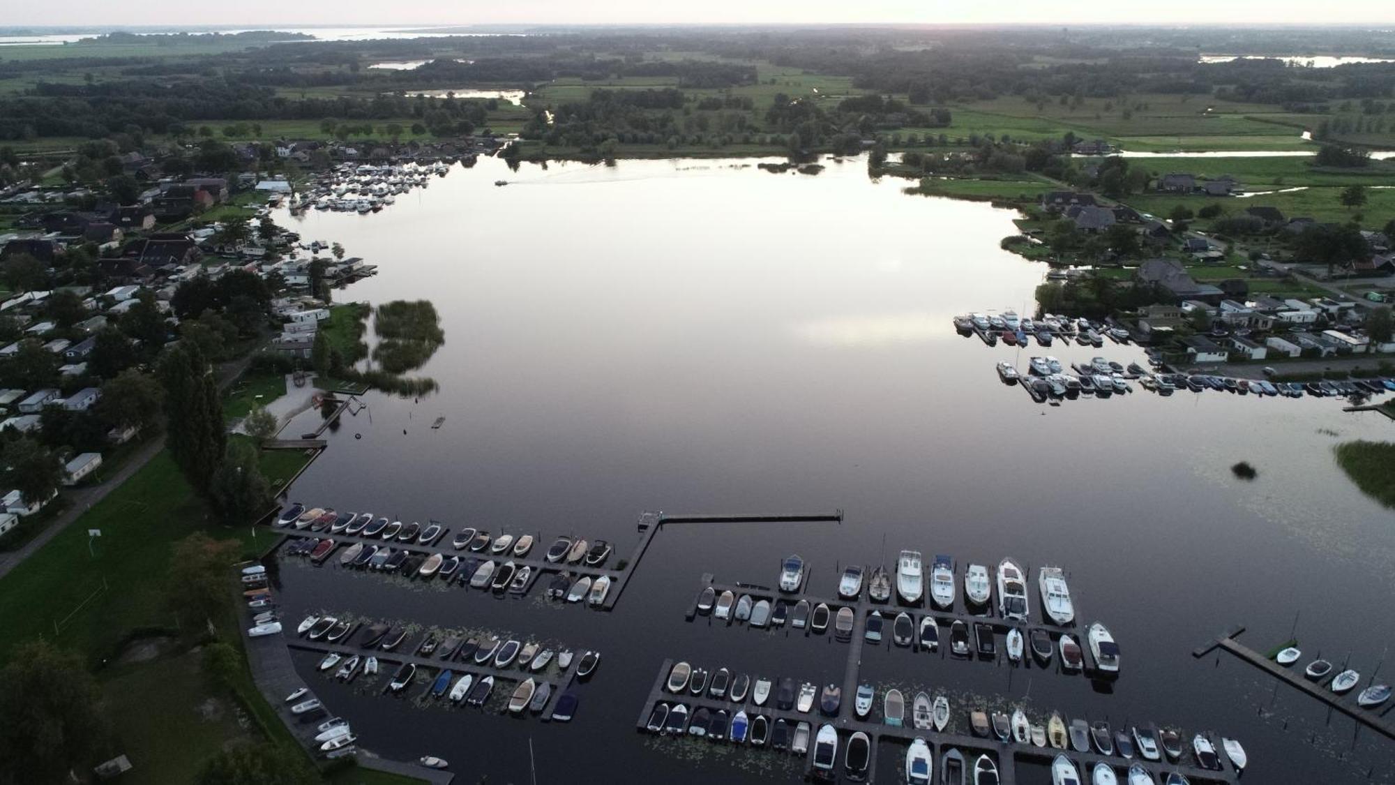 Camping Kleine Belterwijde, Wiede Lodge Met Uitzicht Over Het Water Zewnętrze zdjęcie
