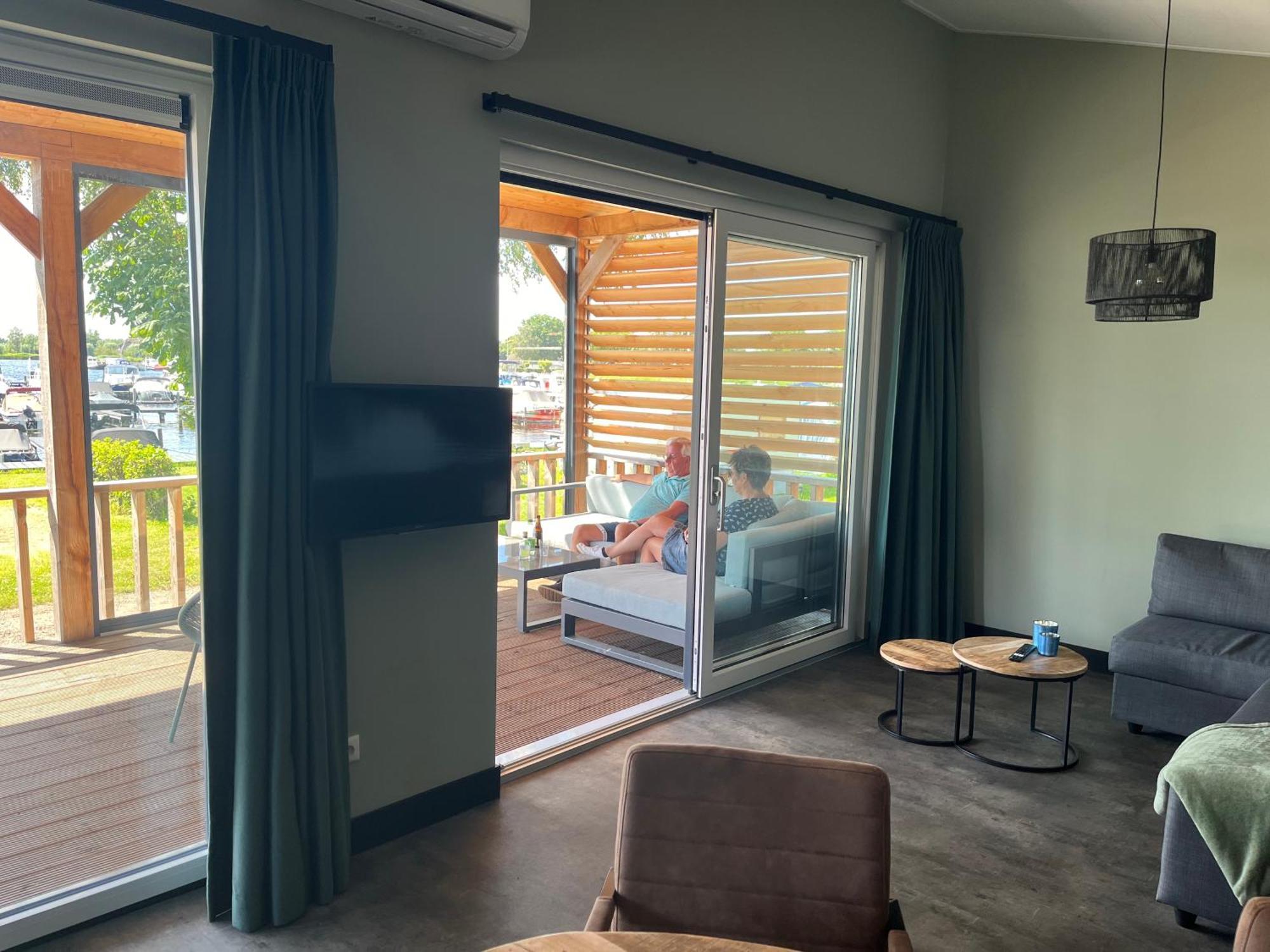 Camping Kleine Belterwijde, Wiede Lodge Met Uitzicht Over Het Water Zewnętrze zdjęcie